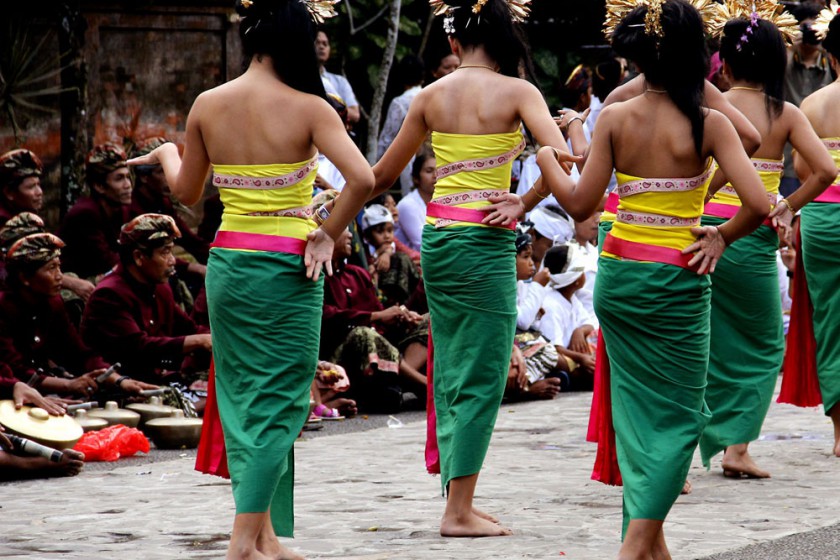 bali ples ceremonija